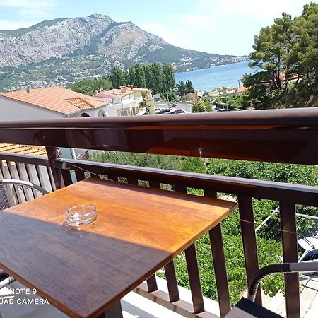 Apartments Mihovil Omis Phòng bức ảnh