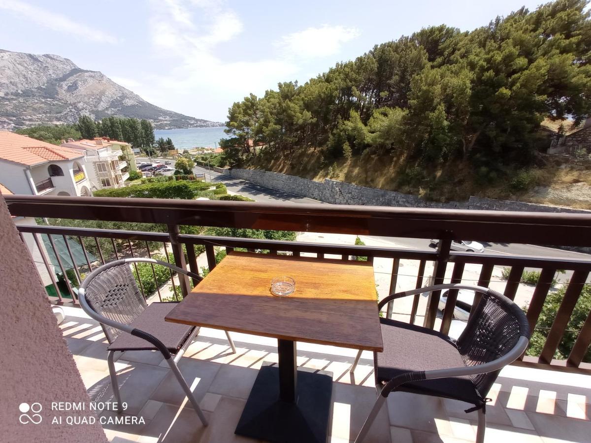 Apartments Mihovil Omis Ngoại thất bức ảnh