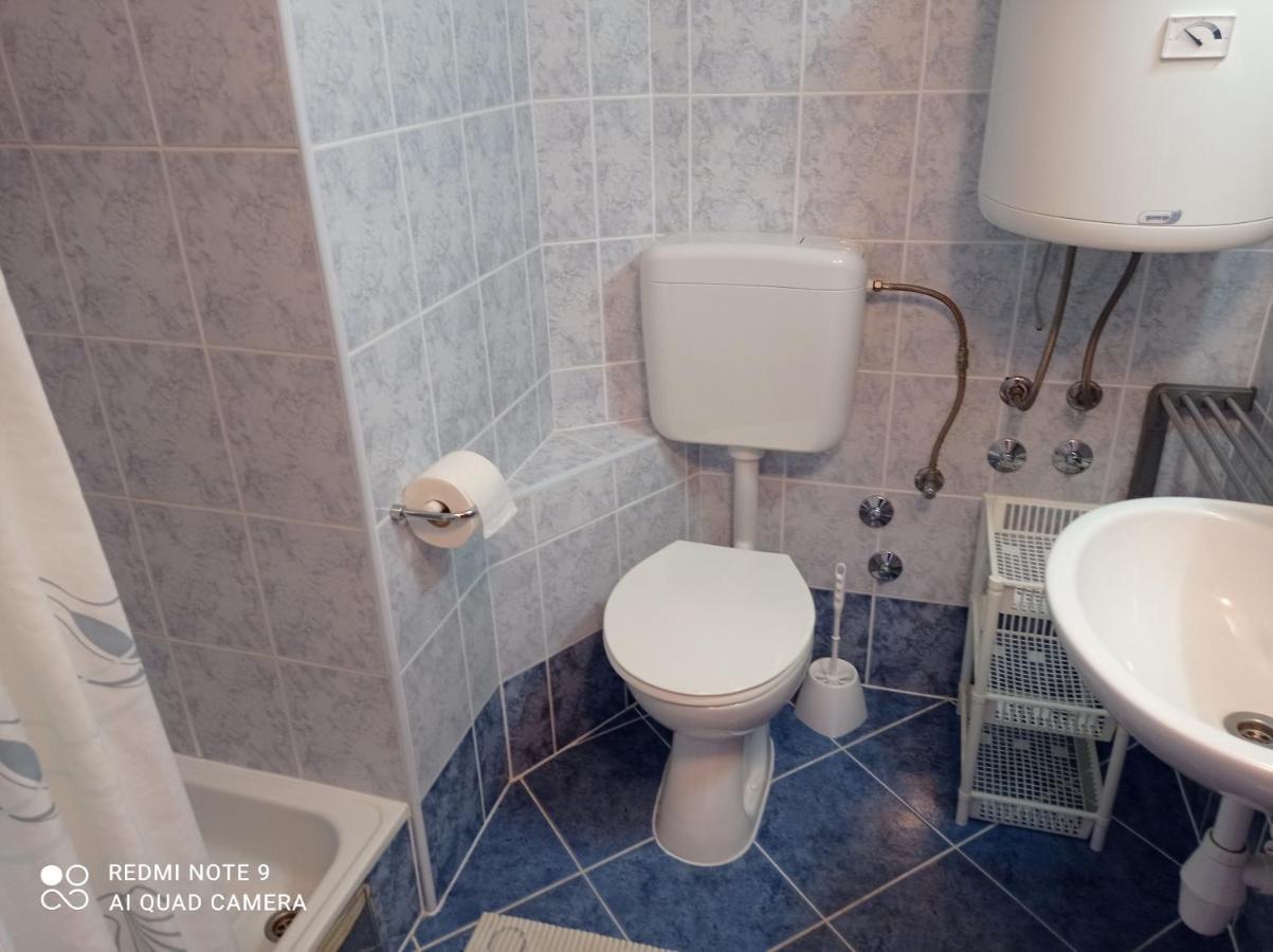 Apartments Mihovil Omis Ngoại thất bức ảnh