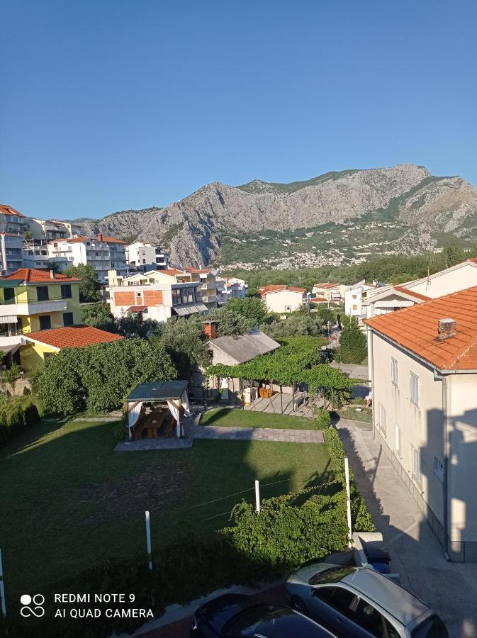 Apartments Mihovil Omis Ngoại thất bức ảnh
