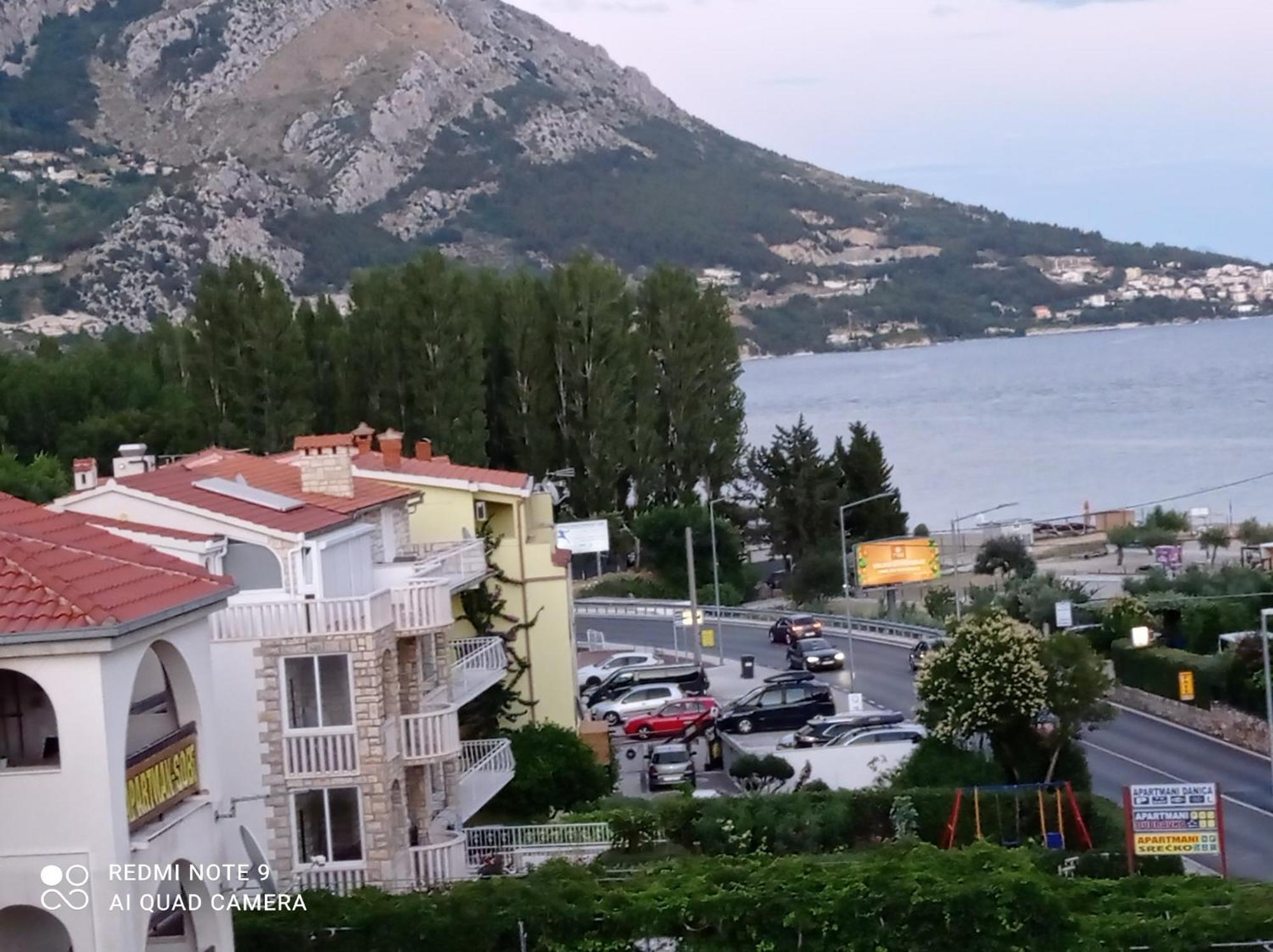 Apartments Mihovil Omis Phòng bức ảnh